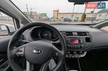 Хэтчбек Kia Rio 2013 в Киеве