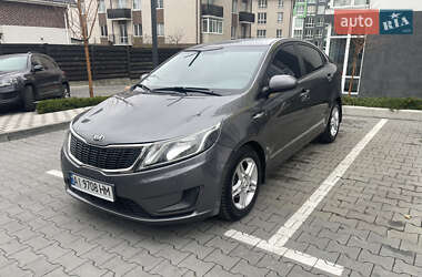 Седан Kia Rio 2013 в Киеве