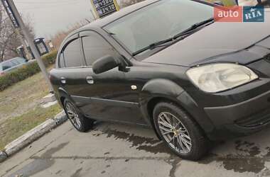 Седан Kia Rio 2006 в Покрові