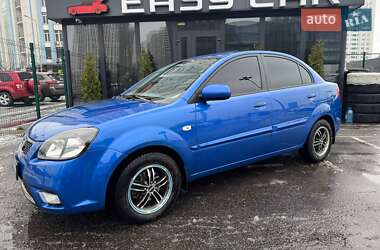 Седан Kia Rio 2011 в Києві