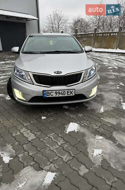 Седан Kia Rio 2012 в Львове