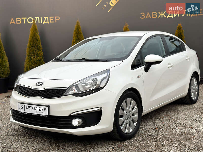 Седан Kia Rio 2016 в Одесі