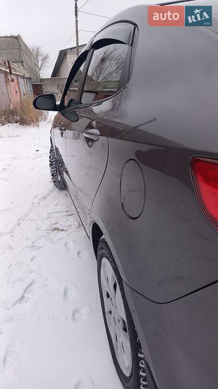 Седан Kia Rio 2013 в Сумах