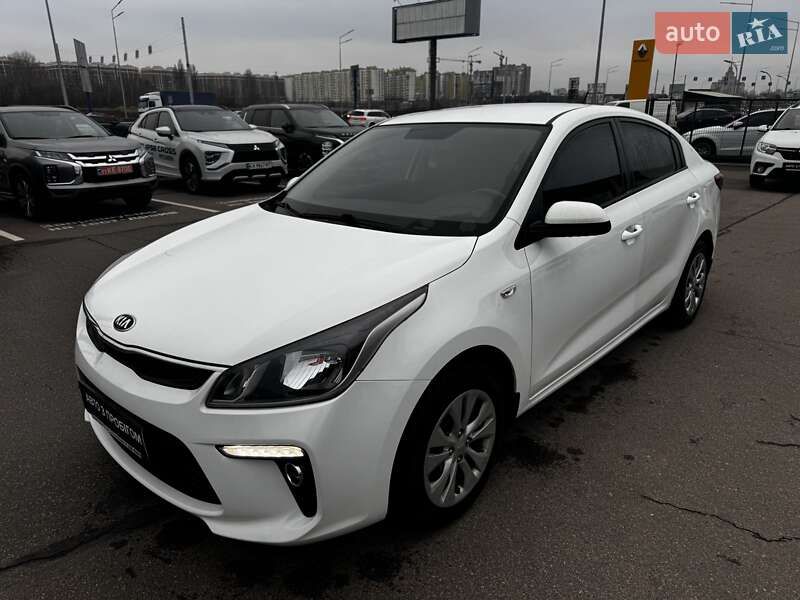 Седан Kia Rio 2018 в Києві