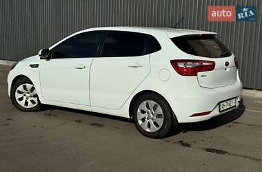 Хетчбек Kia Rio 2012 в Дніпрі