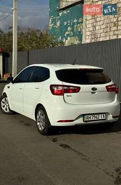 Хетчбек Kia Rio 2012 в Дніпрі