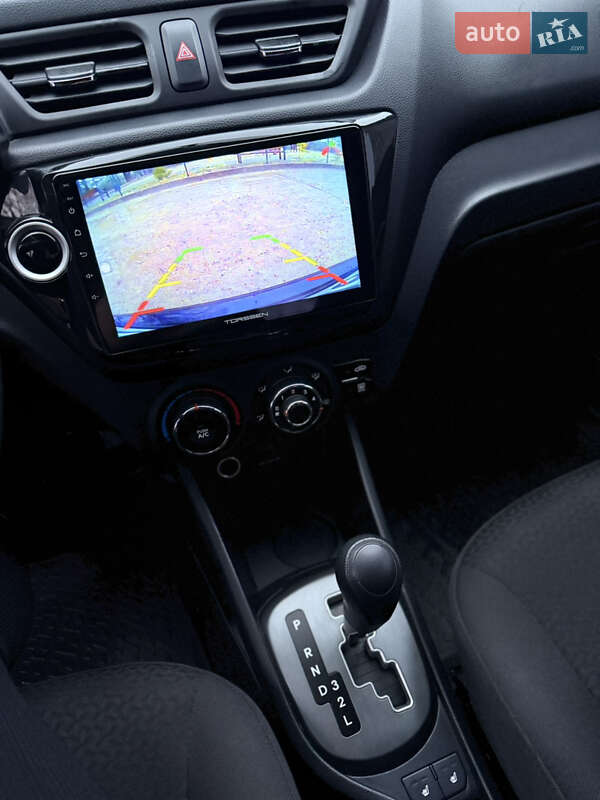 Седан Kia Rio 2012 в Сумах
