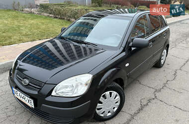 Хетчбек Kia Rio 2008 в Дніпрі