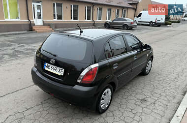 Хетчбек Kia Rio 2008 в Дніпрі