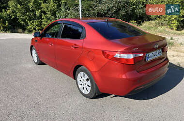 Седан Kia Rio 2012 в Дніпрі