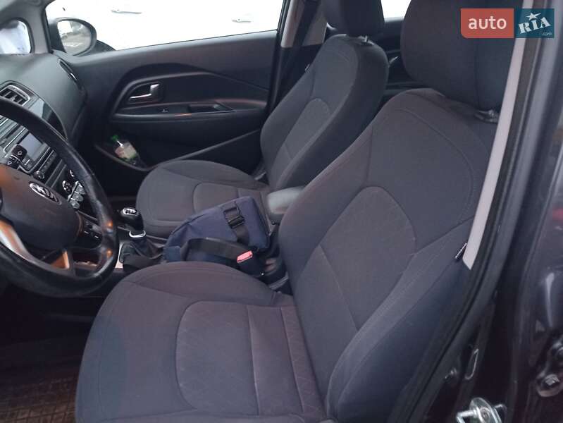 Седан Kia Rio 2016 в Ирпене