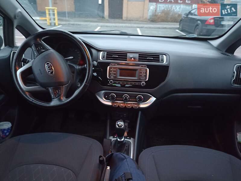 Седан Kia Rio 2016 в Ирпене