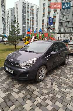 Хэтчбек Kia Rio 2013 в Ивано-Франковске