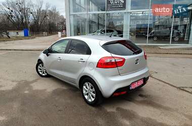 Хетчбек Kia Rio 2012 в Чернігові