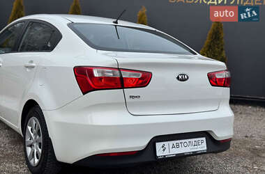 Седан Kia Rio 2016 в Одесі