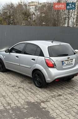 Хэтчбек Kia Rio 2010 в Львове