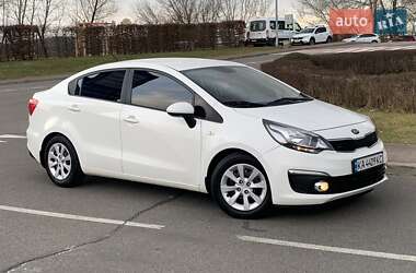 Седан Kia Rio 2016 в Киеве