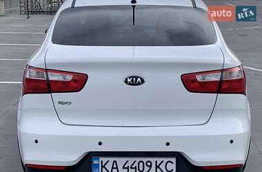 Седан Kia Rio 2016 в Киеве