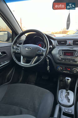 Седан Kia Rio 2011 в Киеве