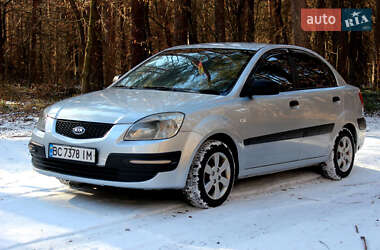 Седан Kia Rio 2008 в Кременце