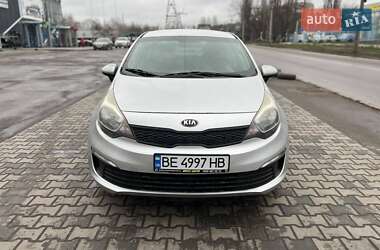 Седан Kia Rio 2015 в Николаеве