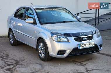 Kia Rio 2010 Kia Rio 2010