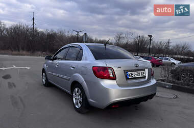 Седан Kia Rio 2011 в Днепре