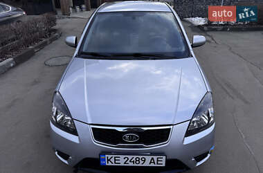 Седан Kia Rio 2011 в Днепре