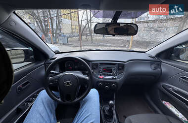 Седан Kia Rio 2011 в Днепре