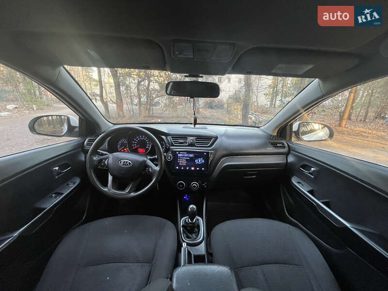 Седан Kia Rio 2011 в Киеве