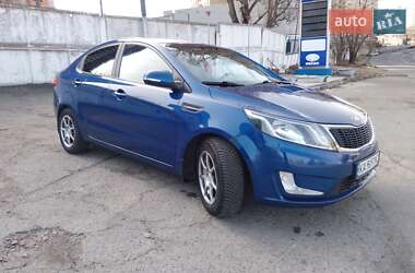 Седан Kia Rio 2013 в Києві