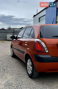 Хетчбек Kia Rio 2008 в Івано-Франківську