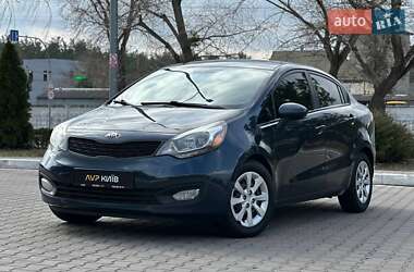 Седан Kia Rio 2013 в Киеве