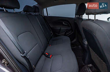 Седан Kia Rio 2016 в 