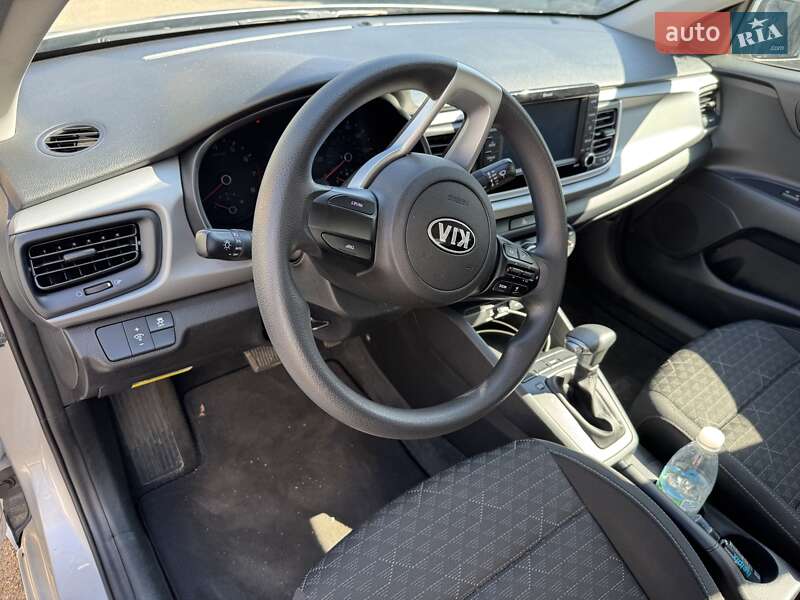 Седан Kia Rio 2019 в Киеве фото 34 Седан Kia Rio 2019 в Киеве