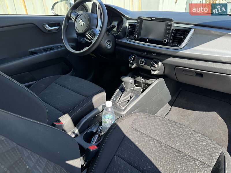 Седан Kia Rio 2019 в Киеве фото 39 Седан Kia Rio 2019 в Киеве
