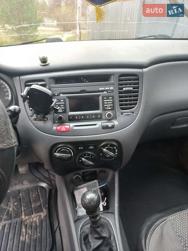 Седан Kia Rio 2011 в Харкові