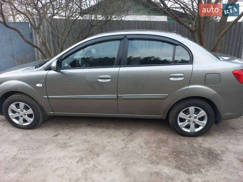 Седан Kia Rio 2011 в Харкові