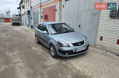 Седан Kia Rio 2007 в Сумах