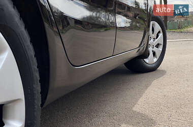 Седан Kia Rio 2012 в 