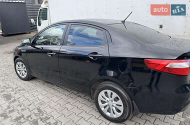Седан Kia Rio 2012 в 