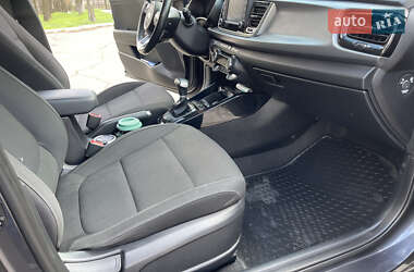 Хетчбек Kia Rio 2018 в 