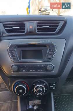 Седан Kia Rio 2012 в 