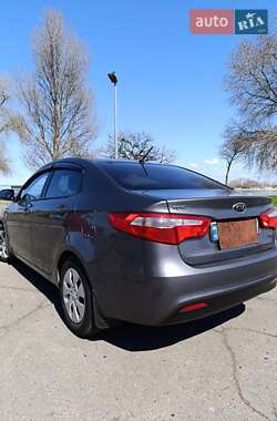 Седан Kia Rio 2012 в 