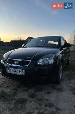 Kia Rio 2010 Kia Rio 2010