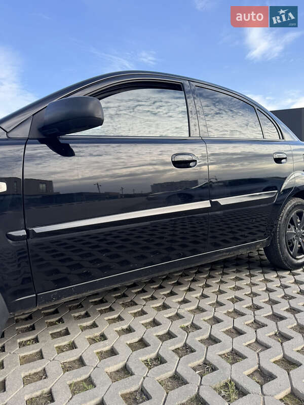 Седан Kia Rio 2011 в Хмельницькому