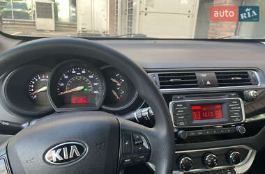 Седан Kia Rio 2017 в 