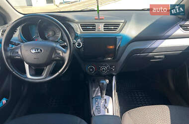 Седан Kia Rio 2013 в 