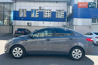 Седан Kia Rio 2013 в 