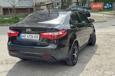 Седан Kia Rio 2013 в 
